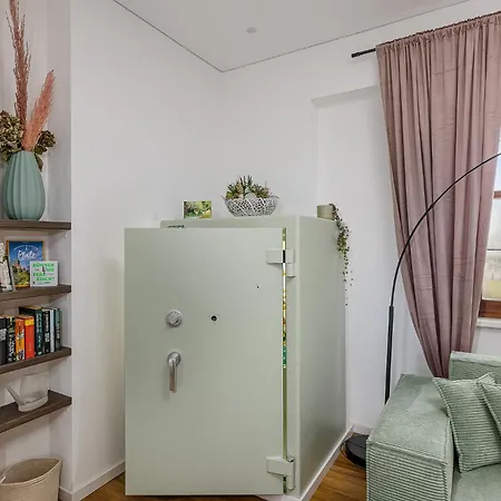 - Urlaub In Der Weinbergkoje Apartment Ruppertsberg